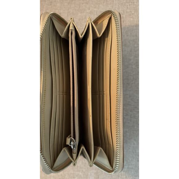 Coach Peyton Clover Signature Accordion zip around wallet canvas & leather - Picture 6 of 11